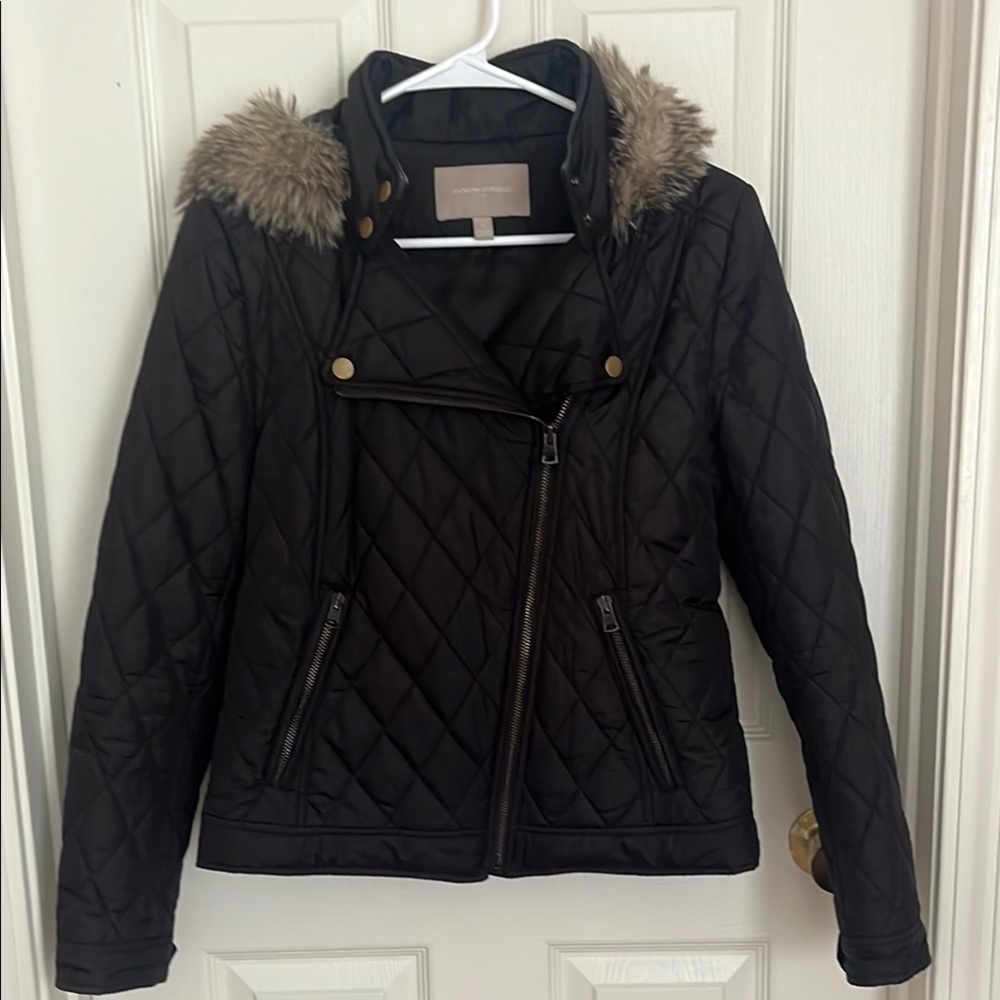 Banana Republic Black Puffer Jacket with Quilted Design and Fur Trim
